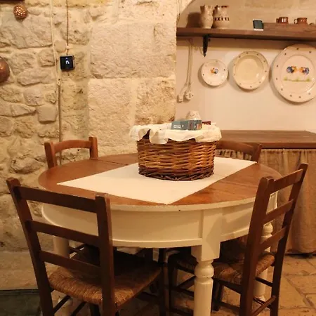 Oda ve Kahvaltı Malta & Tufo Altamura