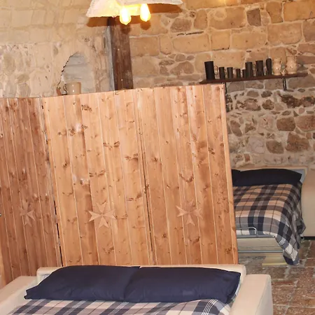 Malta & Tufo Oda ve Kahvaltı Altamura