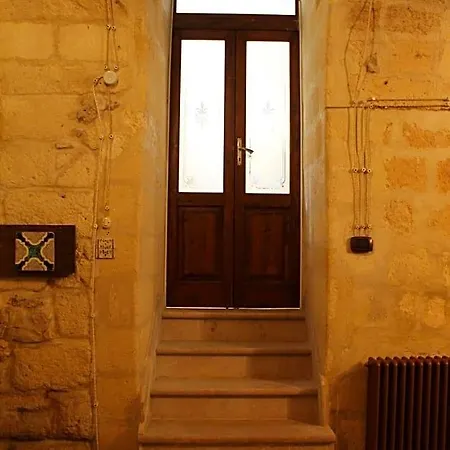 Malta & Tufo Bed and Breakfast